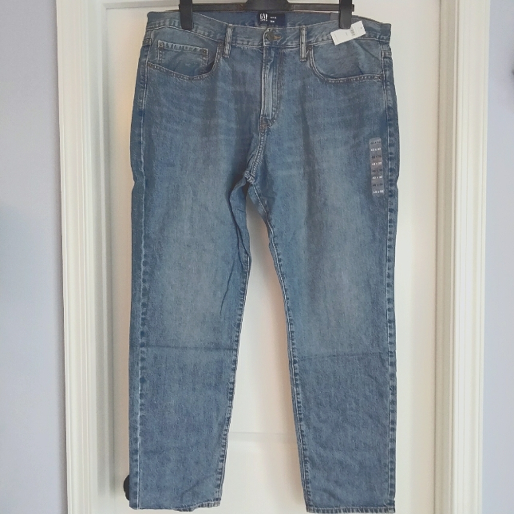 NWT 40x32 GAP Slim Lightweight Denim Jeans